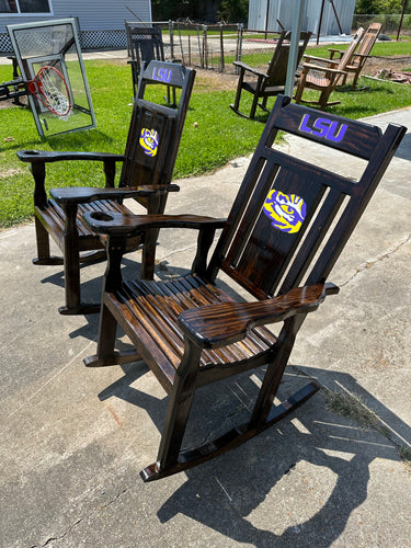 2 Natural LSU rocking chairs deposit Robert